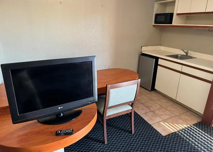 Homegate Studio And Suites San Antonio